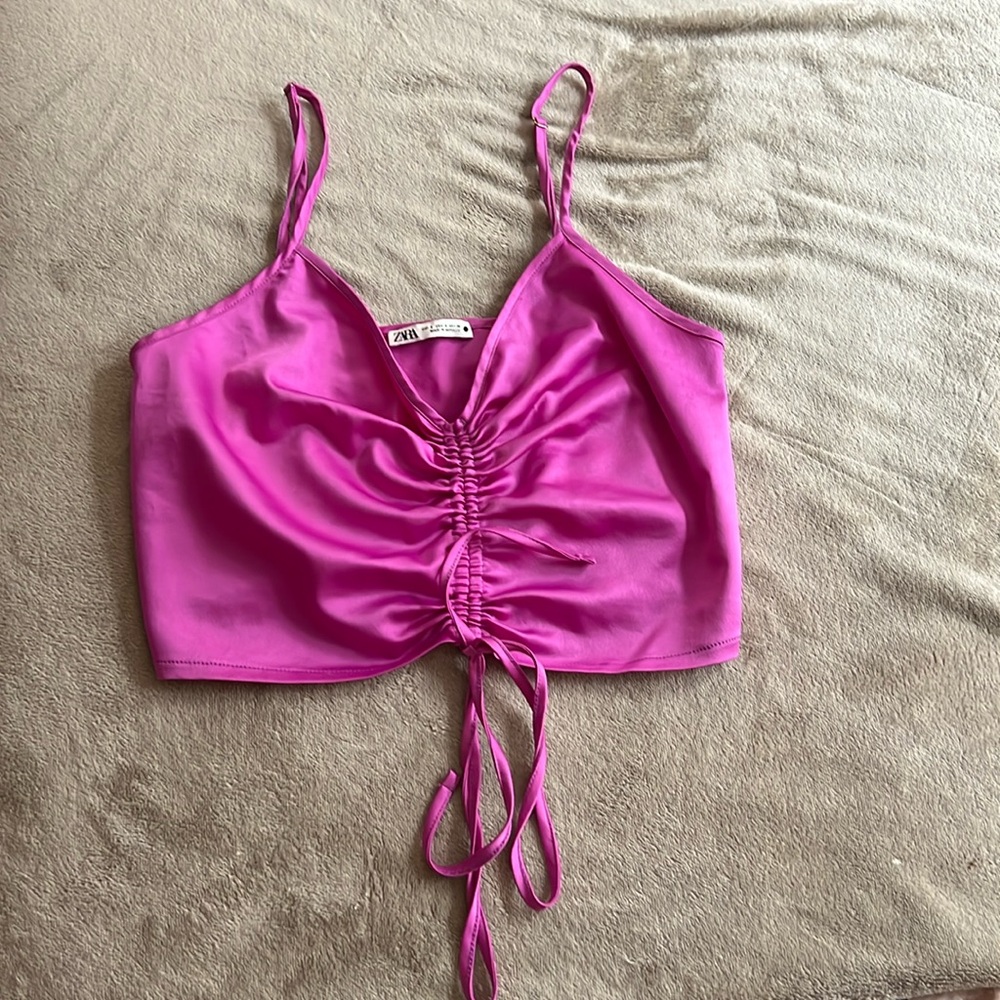 Clearance❗️ New Spaghetti Strap Crop Top Fuchsia Color Size S